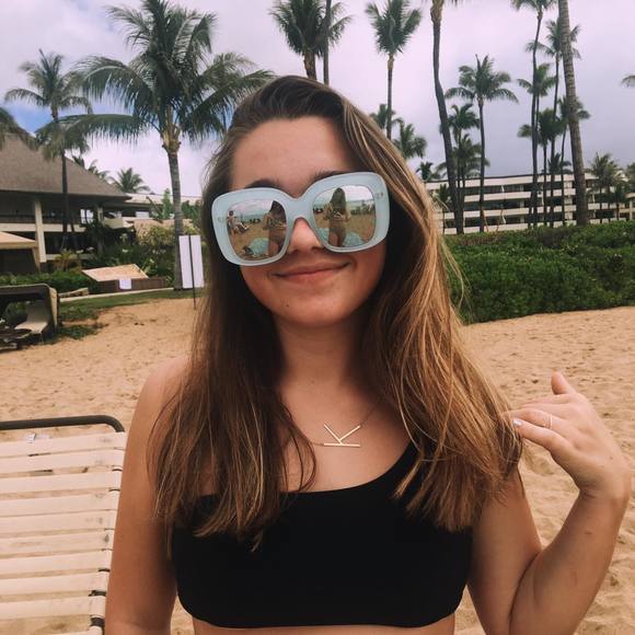 Meet your Posher, Kate - Picture 1 of 1